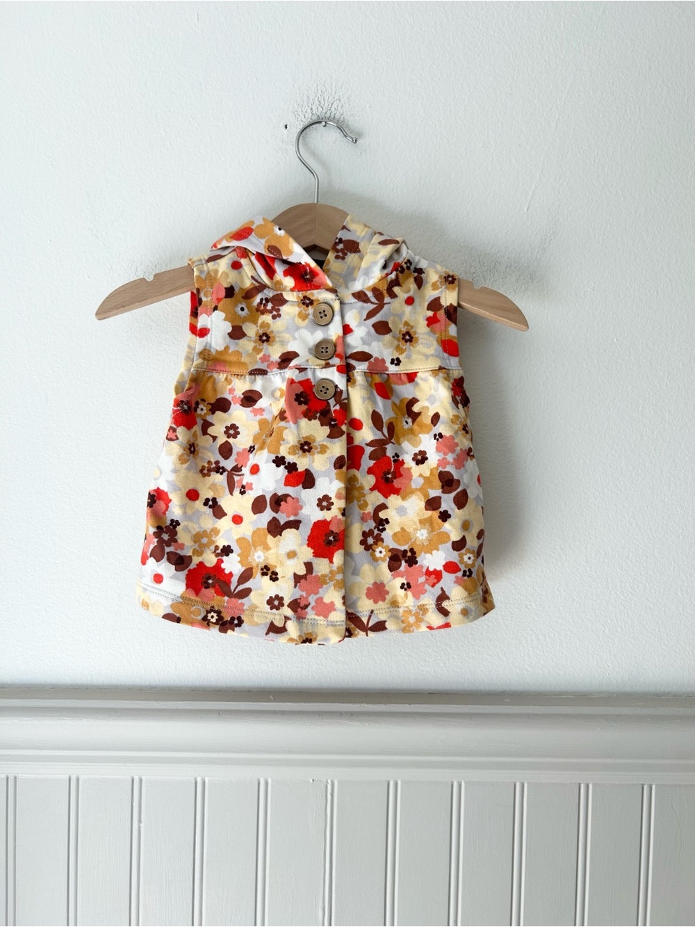 Carter’s 6 Months Floral Hooded Sleeveless Button Front Cotton Top